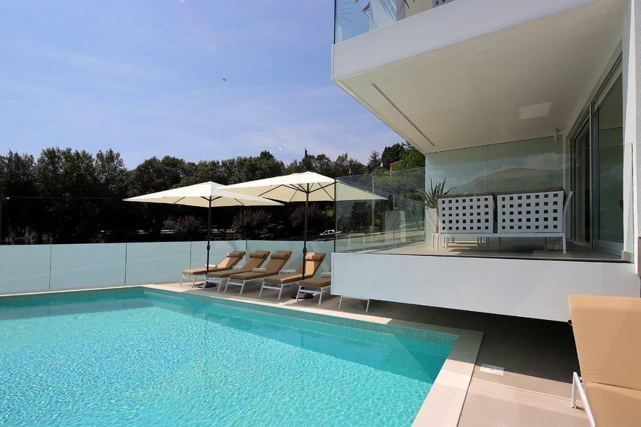 Stylish Apartment 100 M From The Beach Opatija Exteriör bild
